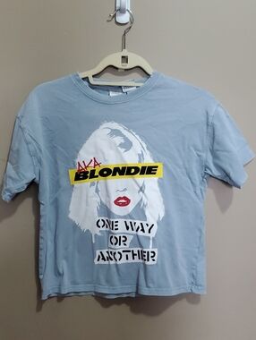 Zara BLONDIE Graphic Tee with Yellow Accent Size 9/10